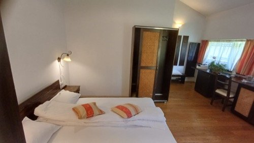 Camera 1 – Cameră Dublă Queen — room overview