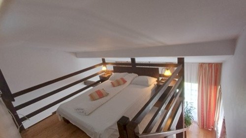 Camera 5 – Duplex Superior — bedroom