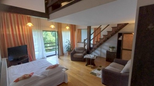 Camera 5 – Duplex Superior — living area