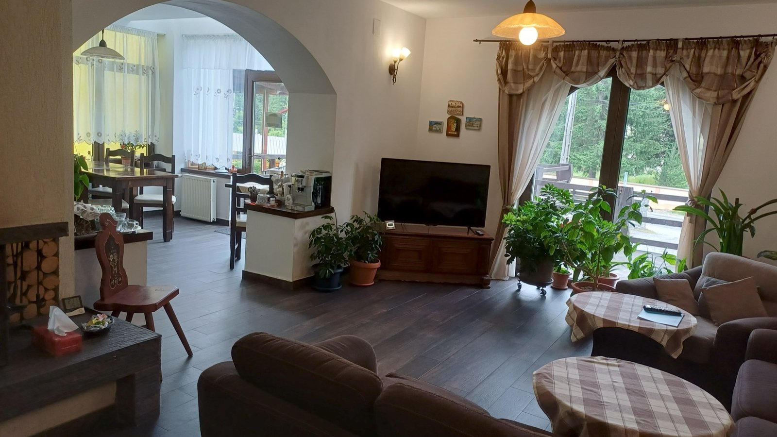 Villa — living room, view toward the dining area